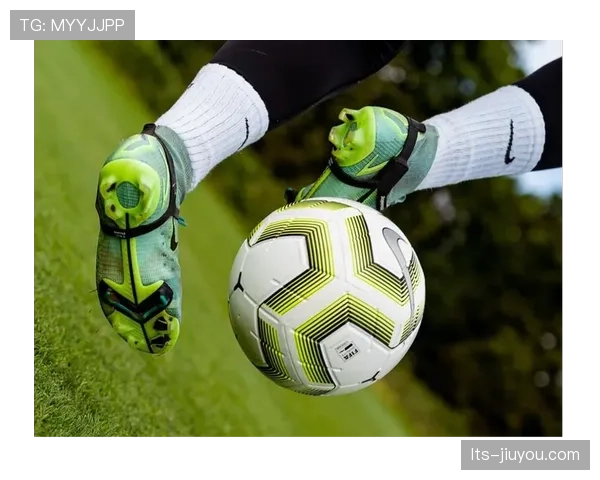 青训观察：英格兰各级青年队加强边后卫传中技术专项训练