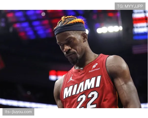 聚焦:NBA在巴西里约热内卢贫民社区设立的篮球场正式投入使用 聚焦:NBA在巴西里约热内卢贫民社区设立的篮球场正式投入使用